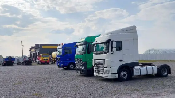 Sewa Truk Trailer Murah | Antar Kota dan Pulau